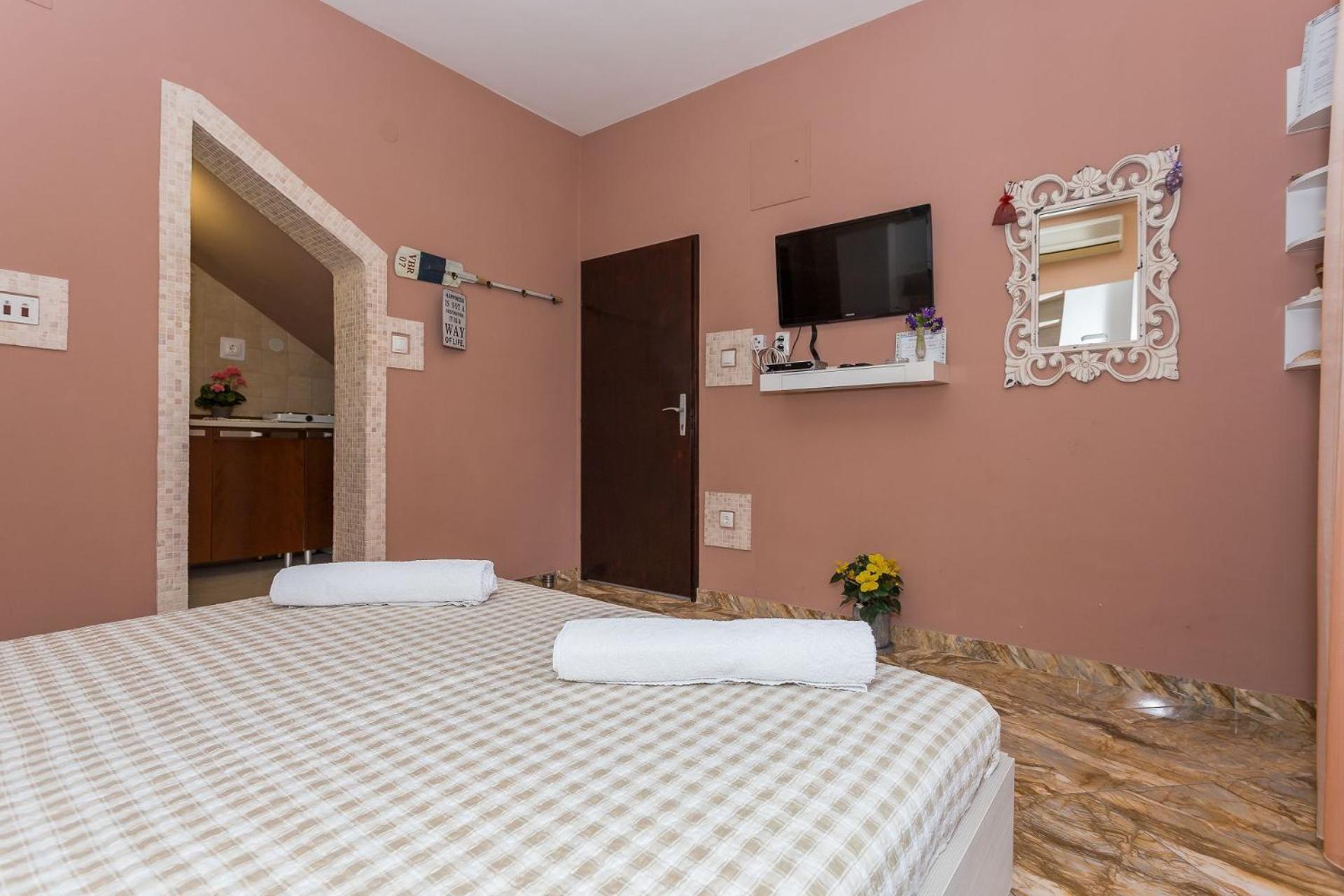 Apartments Verica - 15 M From Beach Krilo Eksteriør billede